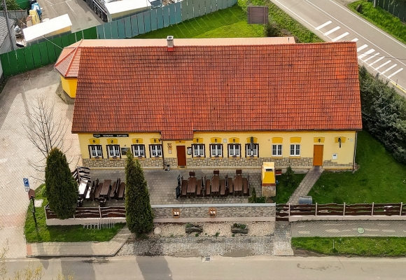 Restaurace Zlatý Jelen - zvětšit fotografii