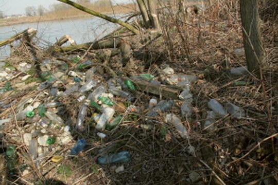 Meandry Odry jsou plné odpadků, proběhne jejich úklid