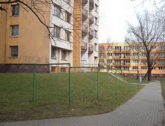 Úprava zadního vchodu u domu v Nerudově ulici