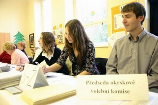 Přípravy na komunální volby vrcholí, volební místnosti jsou připraveny
