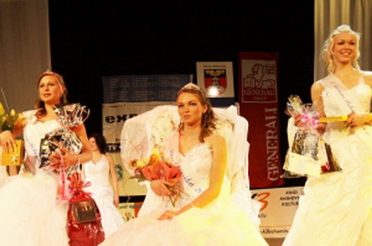 Odstartovalo hledání Miss Bohumína pro rok 2011, vítězka pojede do Londýna