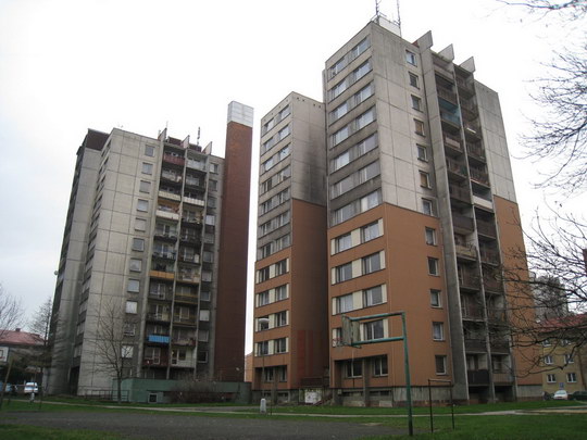 Ve věžáku Alešova 1070 se uklízí až třikrát týdně