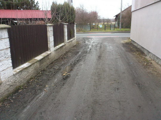 O opravě Ostravské ulice poblíž domu čp. 91 v Pudlově rozhodnou radní na jaře
