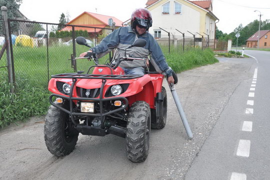 Pejskaři musí po svých svěřencích uklízet