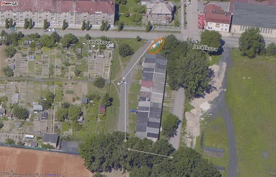 Stav Sadové ulice u garáží město prověří