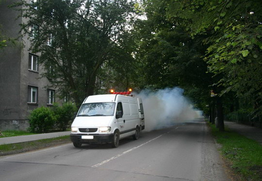 Komáři mají dolet až deset kilometrů, nejlepší obranou jsou repelenty