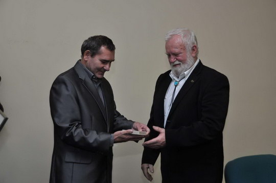 Mořeplavec Konkolski dostal čestnou plaketu rodného města