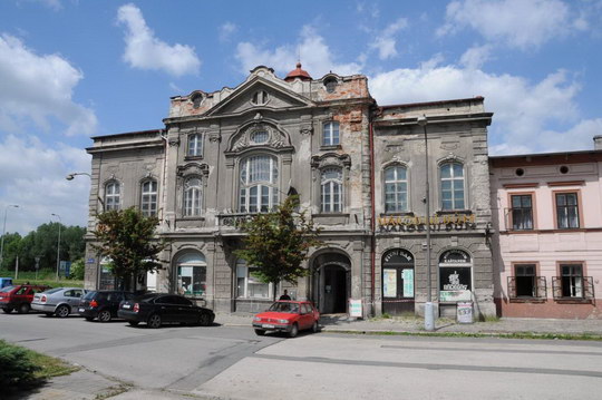 Začala přestavba Národního domu, archeologové objevili středověkou studnu