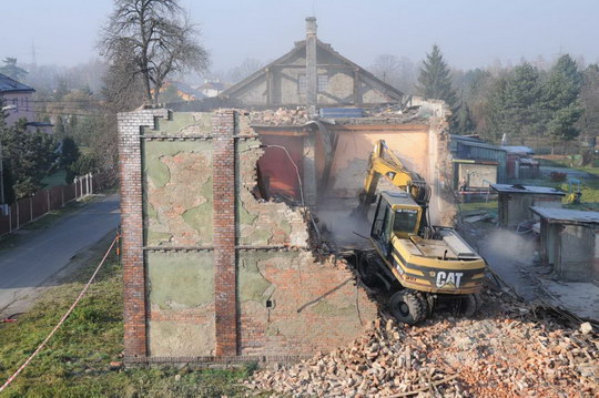 I poslední cihlový dům v ulici Petra Cingra čeká demolice
