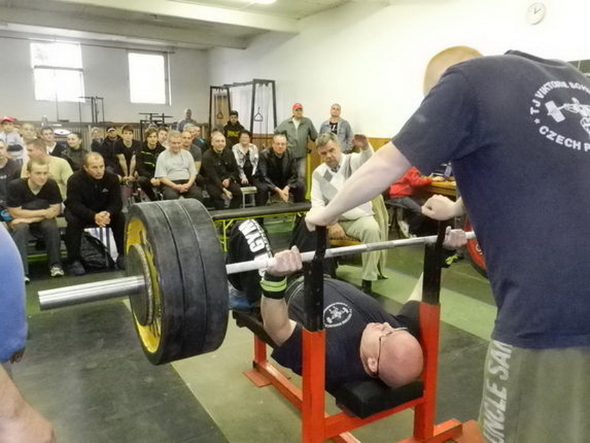 Bohumínský benchpress aneb IV. ročník Memoriálu Michala Sdukose