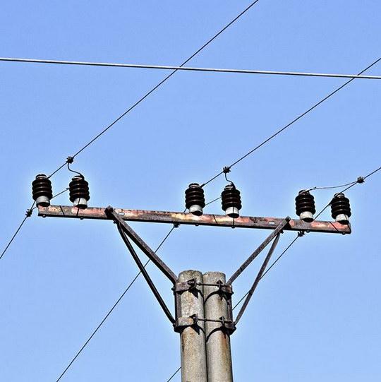 Dodávka elektrické energie v hladině nízkého a vysokého napětí