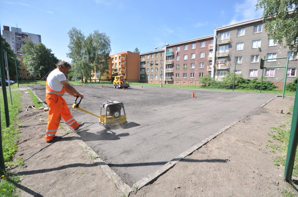 „Zmijův dvůr“ prokoukne a dostane nová parkovací místa