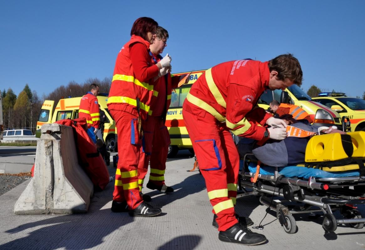 Šedesátiletý muž spadl v Bohumíně z lešení