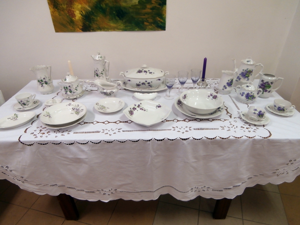 Sváteční jídelní porcelán ve Starém Bohumíně