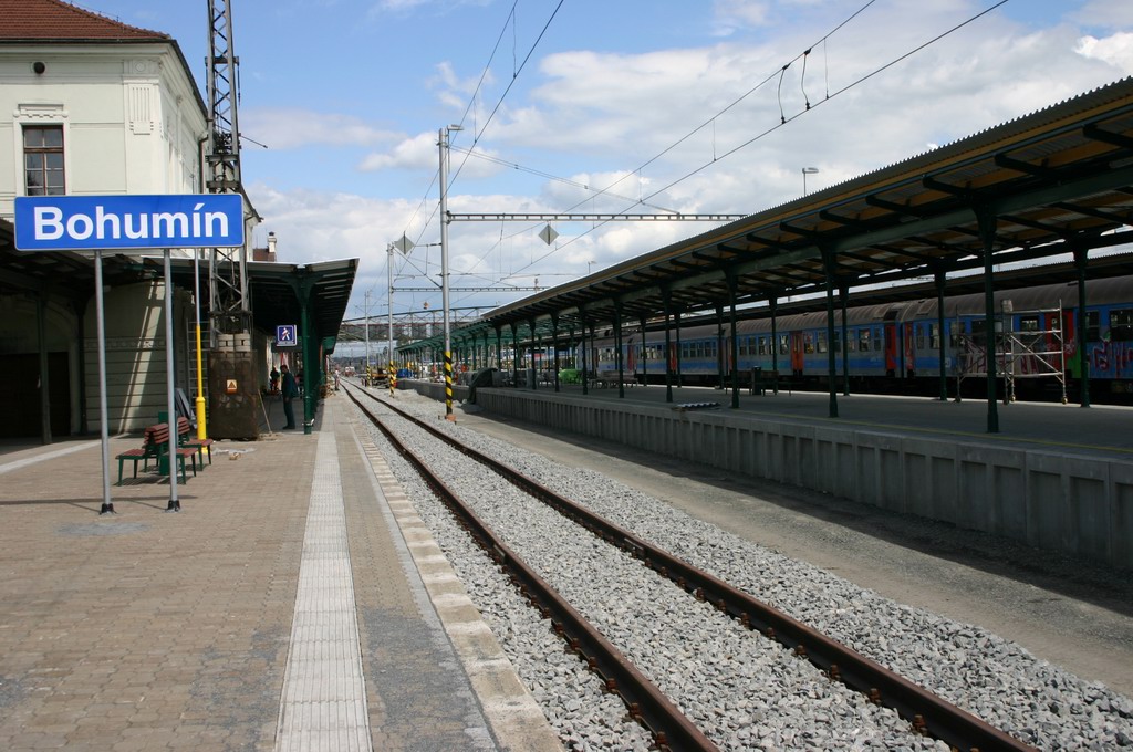 Střet člověka s vlakovou soupravou Pendolino