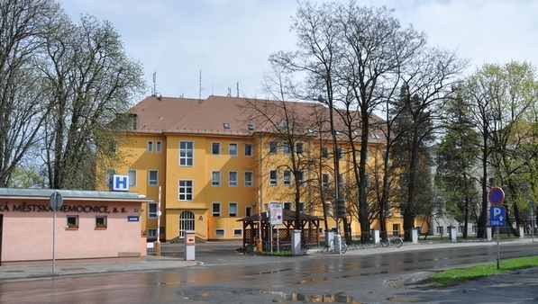 Chodby a čekárny v nemocnici zdobí citáty