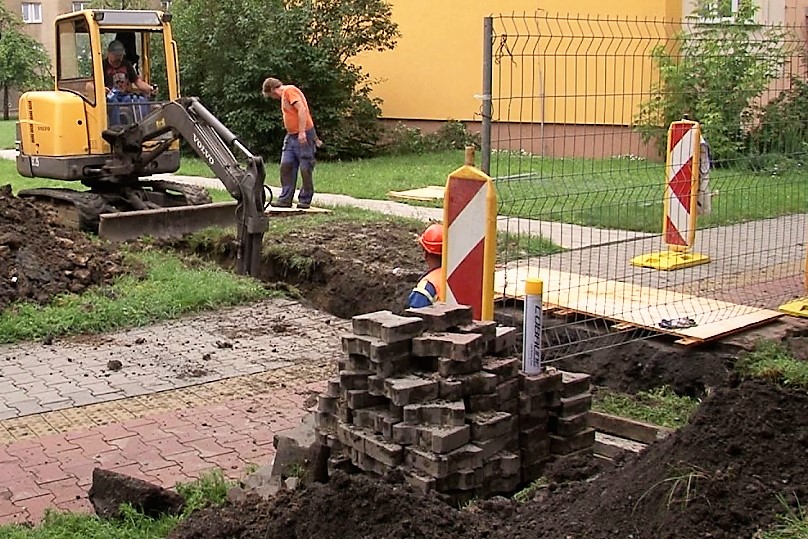 Teplá voda netekla kvůli výměně potrubí pouze krátkodobě