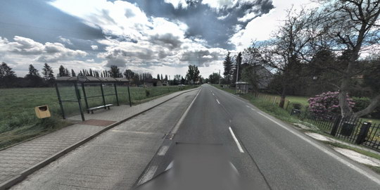 Vznik přechodu u autobusové zastávky Louny v Pudlově