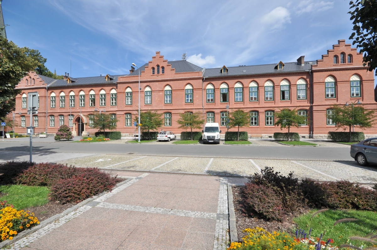 Radnice v Bohumíně částečně obnovuje provoz odboru dopravy
