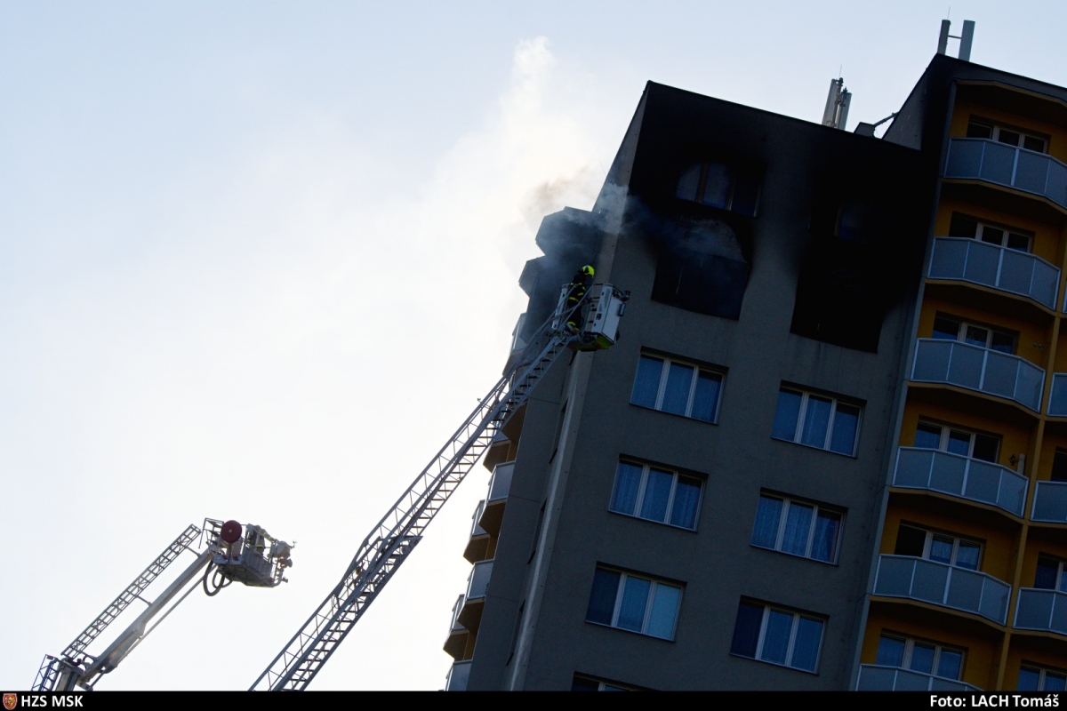Hasiči zveřejnili podrobnosti k zásahu u požáru s tragickými následky