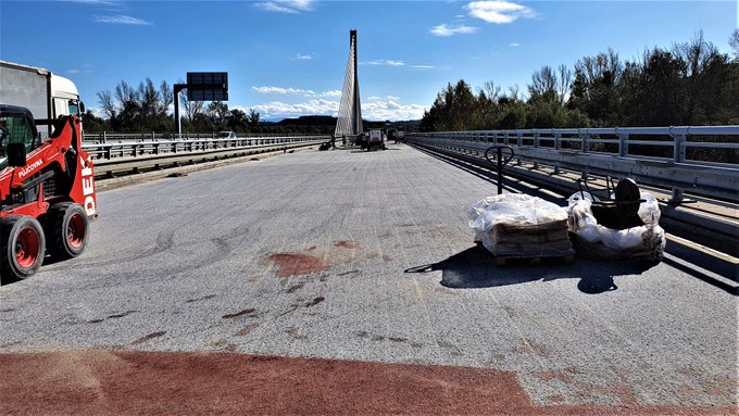 Opravu zavěšeného mostu na D1 u Vrbice zdrželo počasí