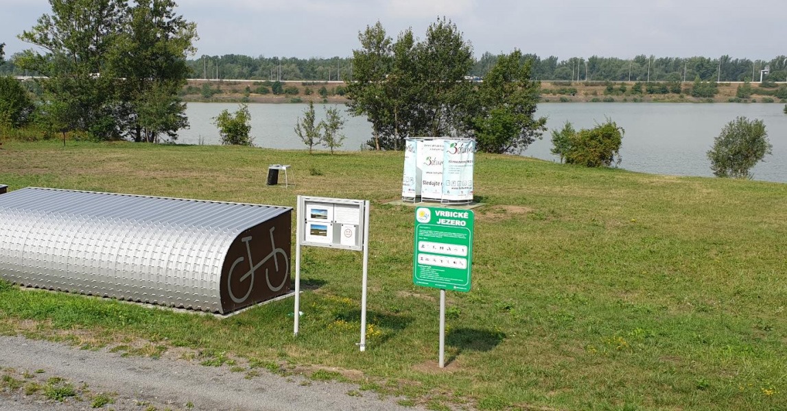 Na Kališově jezeře voda ke koupání vhodná, Vrbické jezero má nadále zhoršenou jakost