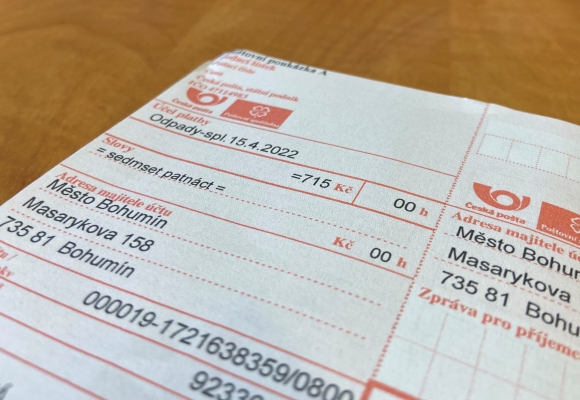 Domkaři nově platí za svoz komunálního odpadu čtvrtletně, složenky právě míří do schránek