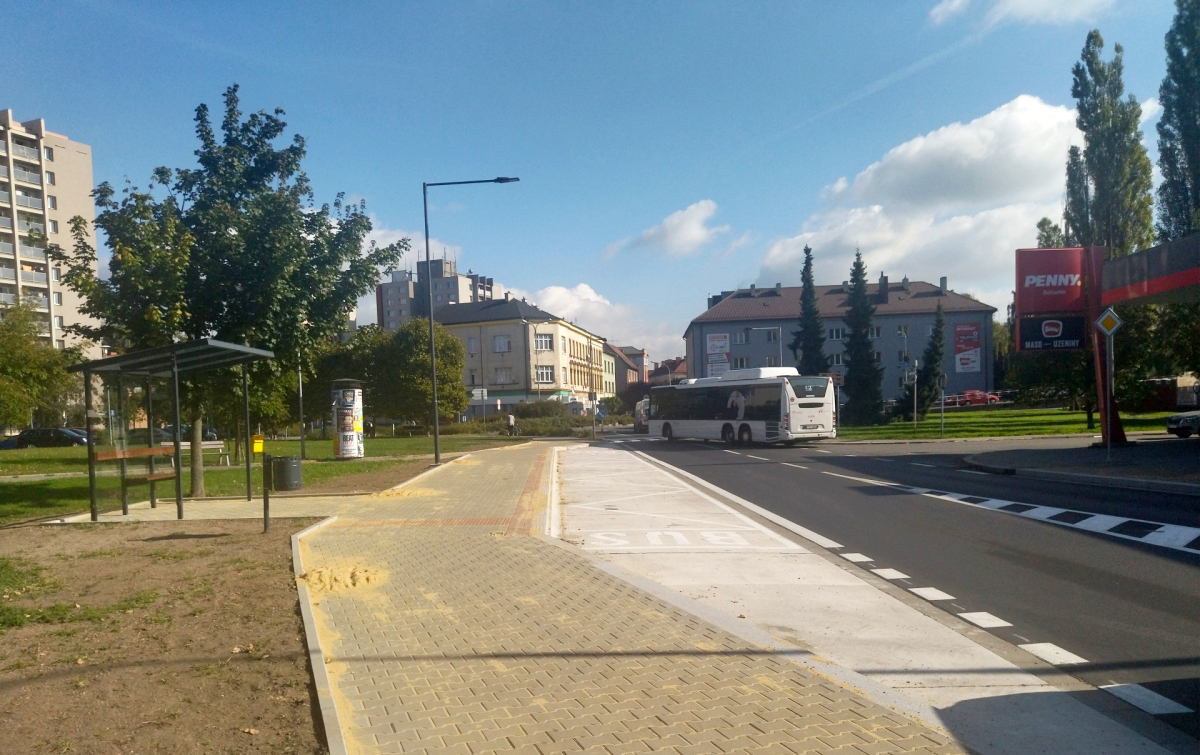 Nové autobusové zastávky u Penny marketu v provozu od pondělí 9. října