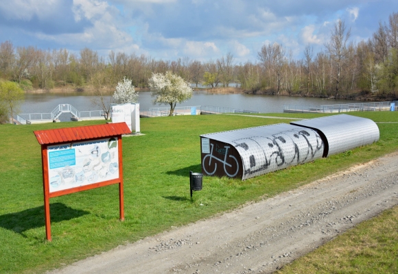 Vrbické jezero