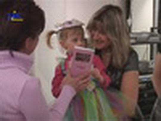 Dagmar Čížová vydala sbírku Motýlí křídla - show video