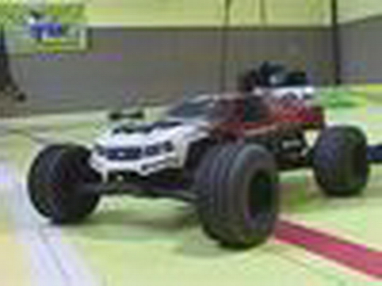 Klub s RC modely autíček - zobrazit video