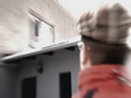 Podomní prodejci stále řádí - show video
