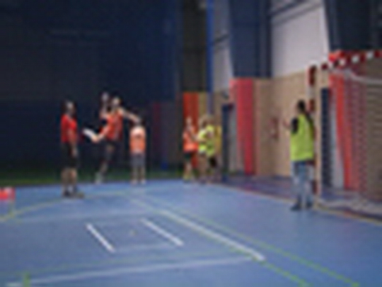 Házená a basketbal pro dívky - show video