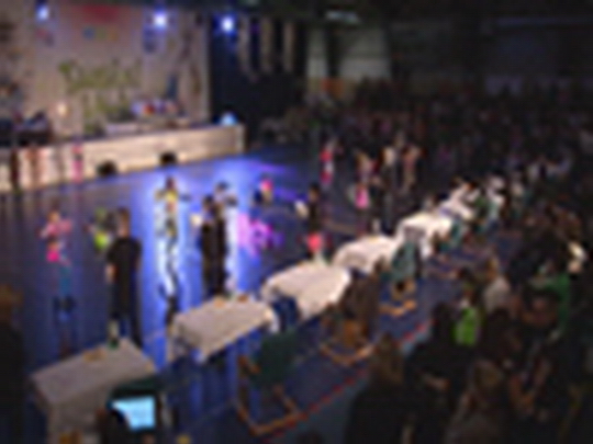 Extraliga hip hopu a disco dance - zobrazit video