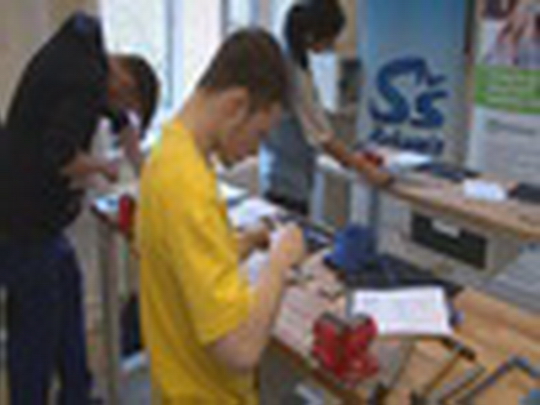 Soutěž KovoJunior strojních mechaniků - zobrazit video