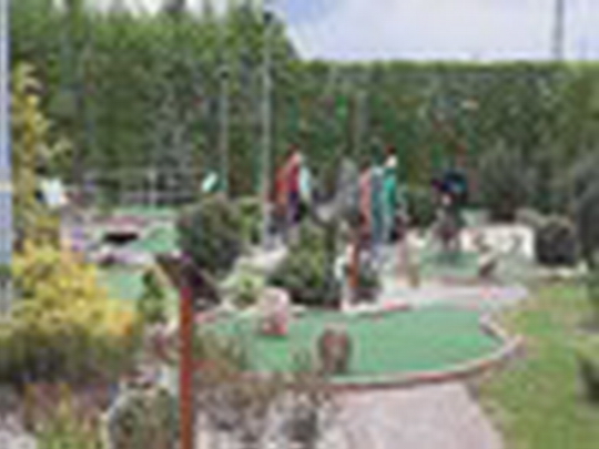 O adventure golf a Bosporku zájem hned ze startu