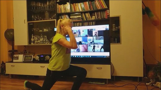 Taneční škola on-line, Radost trénuje po internetu - show video