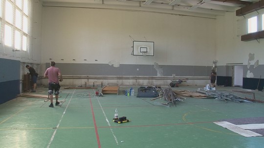 DDM: Čtyři nové učebny a nová podlaha v tělocvičně - zobrazit video