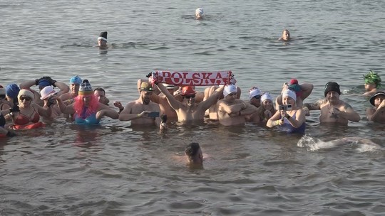 Novoroční ponor otužilců do Kališova jezera (9. ročník) - show video