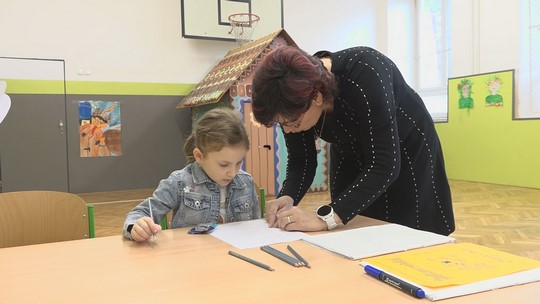 Zápisy do prvních tříd, hravě a interaktivně - show video
