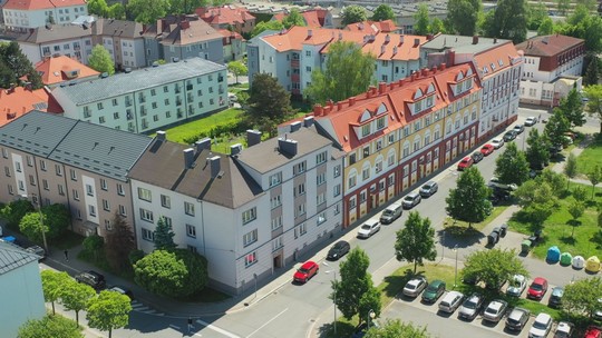 Na přeplatcích za služby vrátí desítky milionů korun - zobrazit video
