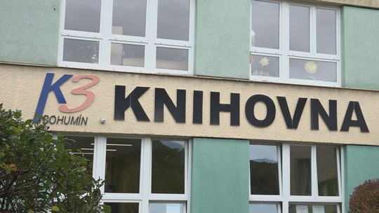 Oddělení dospělých čtenářů knihovny po povodni - show video