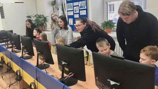 Matematice na Benešovce pomáhá AI a Eduten - show video