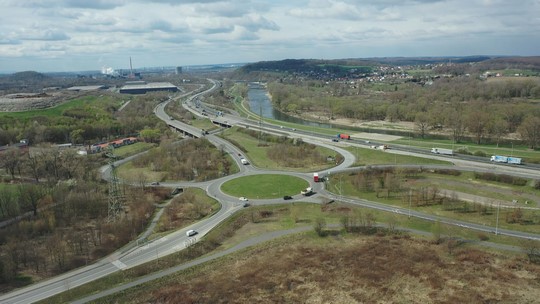 Stát opravuje dálnici D1, uzavře i sjezdy a nájezdy - zobrazit video