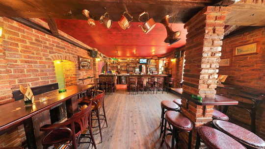 Belfast Pub & Restaurant - bar - Zobrazit virtuální prohlídku